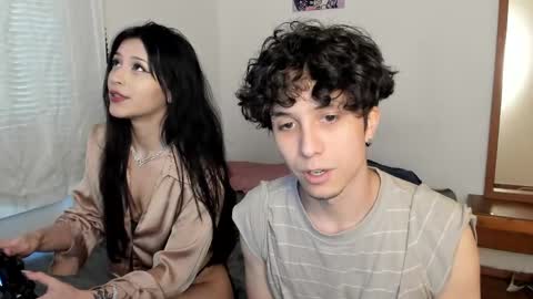 Snapshot of ellancain chatting on April 2026 05:30:01 PM Ella and Cain online show from April 2026 05:30:01 PM