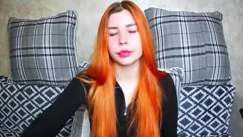 EllaNuar online show from September 2025 02:02:01 AM