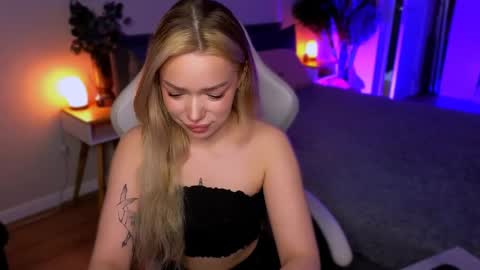 Ella online show from April 2026 05:46:01 AM