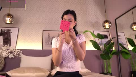 Elle Diane online show from December 2025 10:38:01 PM