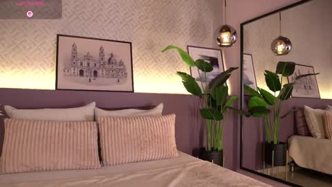 Snapshot of ellediane chatting on January 2026 10:13:01 PM Elle Diane online show from January 2026 10:13:01 PM