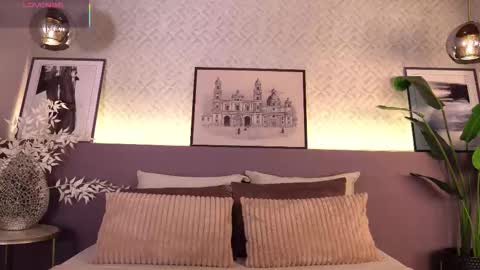 Elle Diane online show from March 2026 10:28:02 PM