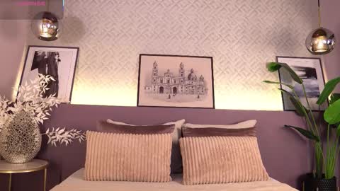 Elle Diane online show from March 2026 10:25:01 PM