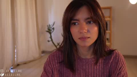 Snapshot of ellelure_ chatting on January 2025 07:59:02 PM Linda Restrepo online show from January 2025 07:59:02 PM