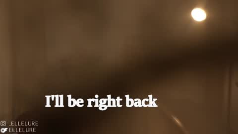 Snapshot of ellelure_ chatting on February 2025 10:11:01 PM Linda Restrepo online show from February 2025 10:11:01 PM