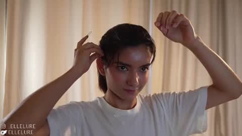 Snapshot of ellelure_ chatting on February 2025 09:06:02 PM Linda Restrepo online show from February 2025 09:06:02 PM