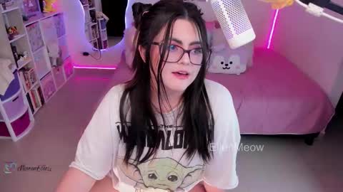 Snapshot of ellen_meow chatting on October 2025 08:15:02 AM Meow in da house  . online show from October 2025 08:15:02 AM