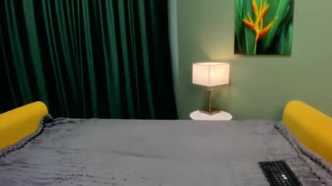 Snapshot of ellenlamb_ chatting on July 2026 10:43:01 AM Ellen online show from July 2026 10:43:01 AM