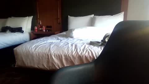 Snapshot of ellenv chatting on November 2025 11:37:02 PM ElleNV online show from November 2025 11:37:02 PM