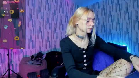 Ellie online show from January 2025 12:16:01 PM