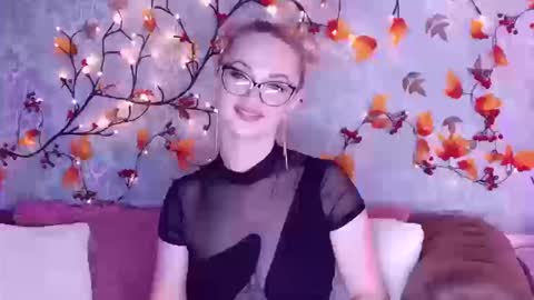 Elliana online show from September 2025 02:14:01 AM