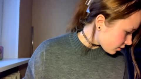 Snapshot of ellicavel chatting on December 2025 04:28:02 AM Michelle online show from December 2025 04:28:02 AM