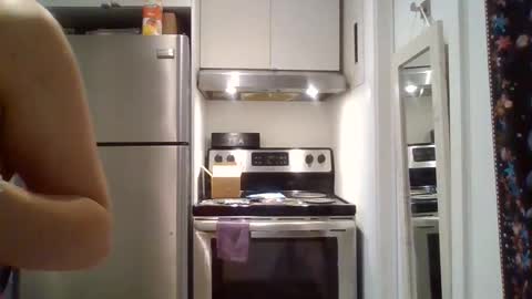 Ellie online show from October 2025 05:39:01 PM