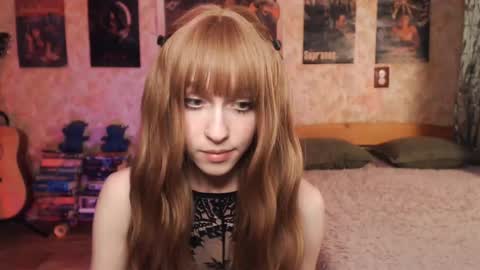 ellie_friendly online show from October 2025 01:14:01 PM