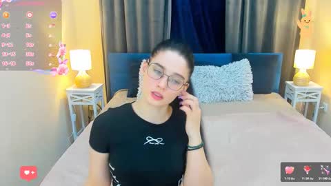Snapshot of ellie_magic chatting on March 2026 06:13:01 PM ellie_magic online show from March 2026 06:13:01 PM