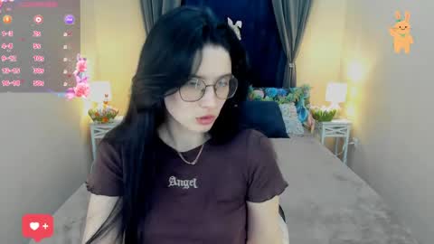 Snapshot of ellie_magic chatting on April 2026 01:34:01 PM ellie_magic online show from April 2026 01:34:01 PM