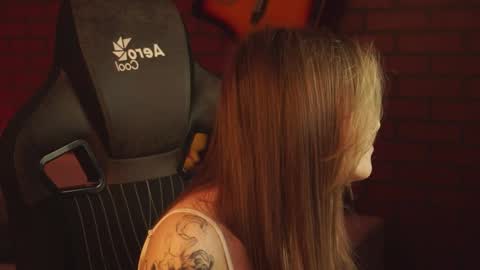 Snapshot of elliecutes chatting on January 2025 07:38:02 AM elliecutes online show from January 2025 07:38:02 AM