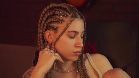 Snapshot of elliecutes chatting on February 2025 11:43:02 AM elliecutes online show from February 2025 11:43:02 AM