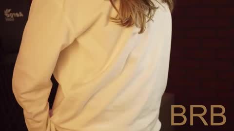 Snapshot of elliecutes chatting on February 2025 11:31:02 AM elliecutes online show from February 2025 11:31:02 AM