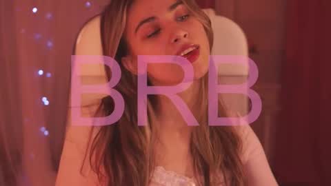 Snapshot of elliecutes chatting on March 2025 02:19:02 AM elliecutes online show from March 2025 02:19:02 AM