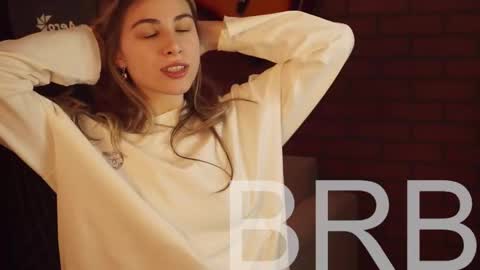 Snapshot of elliecutes chatting on March 2025 05:32:01 AM elliecutes online show from March 2025 05:32:01 AM