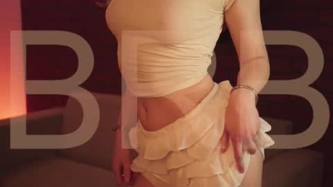 Snapshot of elliecutes chatting on September 2025 05:18:01 AM elliecutes online show from September 2025 05:18:01 AM