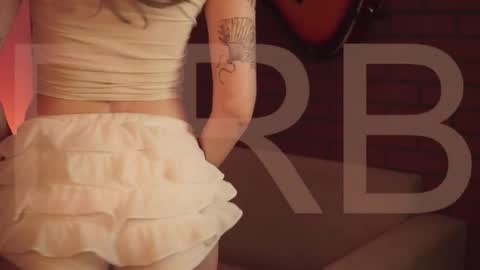 elliecutes online show from February 2026 07:40:01 AM