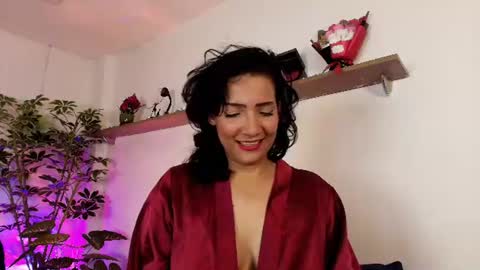 Snapshot of elliee1 chatting on July 2026 03:21:02 PM elliee1 online show from July 2026 03:21:02 PM