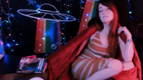 Ellie online show from December 2024 08:09:02 AM