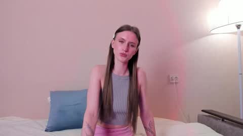 Snapshot of ellierough chatting on March 2026 04:35:01 PM ellierough online show from March 2026 04:35:01 PM