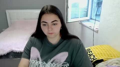 Snapshot of ellies_8 chatting on July 2026 04:05:01 AM Ellie online show from July 2026 04:05:01 AM