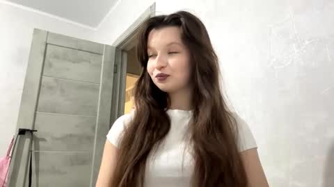 Snapshot of ellieschuffert chatting on December 2025 12:32:01 PM Ellie online show from December 2025 12:32:01 PM