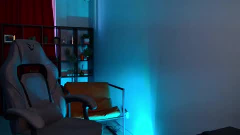 Snapshot of ellinvale chatting on April 2026 12:02:01 PM Elin online show from April 2026 12:02:01 PM