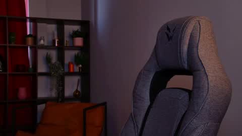 Snapshot of ellinvale chatting on April 2026 08:47:01 AM Elin online show from April 2026 08:47:01 AM