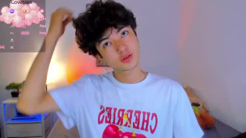elliotvolkov online show from May 2026 02:47:01 PM