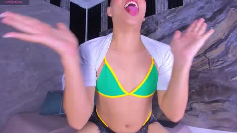 Ellis  online show from October 2025 03:13:02 AM