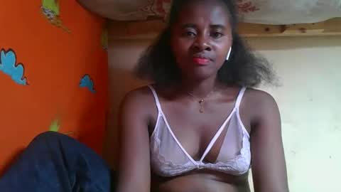 Ellodi online show from May 2026 06:43:02 AM