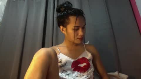 Snapshot of ellorrey chatting on June 2026 09:34:02 AM ELLORREY online show from June 2026 09:34:02 AM