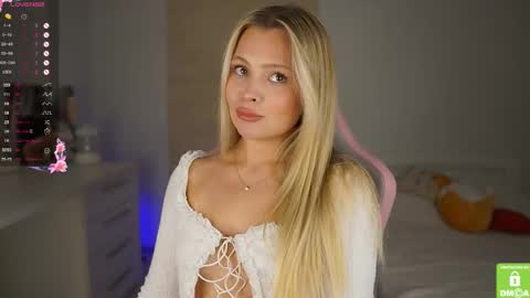 Snapshot of elly_ary chatting on October 2025 05:09:01 PM elly_ary online show from October 2025 05:09:01 PM