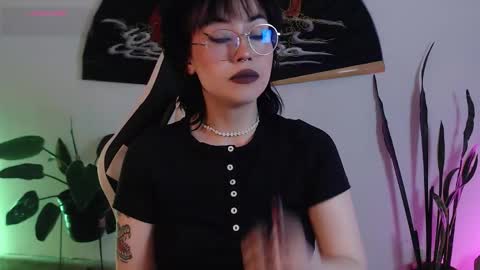 Emy Castro online show from January 2026 11:31:01 PM