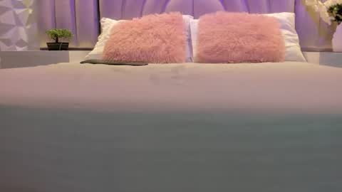 Ellye online show from June 2026 11:09:02 AM