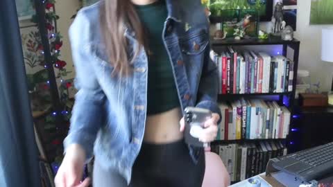 Snapshot of ellynaomi chatting on March 2026 04:51:01 PM Elly Naomi online show from March 2026 04:51:01 PM