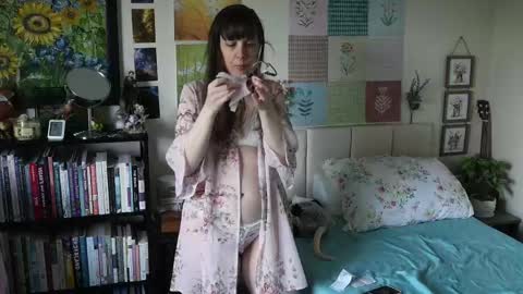 Snapshot of ellynaomi chatting on May 2026 05:07:02 PM Elly Naomi online show from May 2026 05:07:02 PM