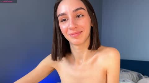 Im online Fri Sun Mon Tue Thu Fri Sat3 from 1000 online show from February 2025 06:29:01 AM