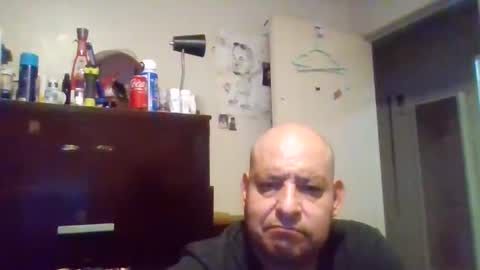 elmario24 online show from October 2025 07:05:02 AM