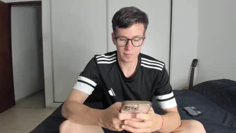 elnenedearg online show from November 2025 01:49:02 AM