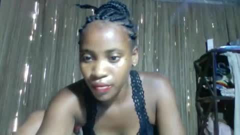elodie012 online show from January 2026 07:11:02 AM