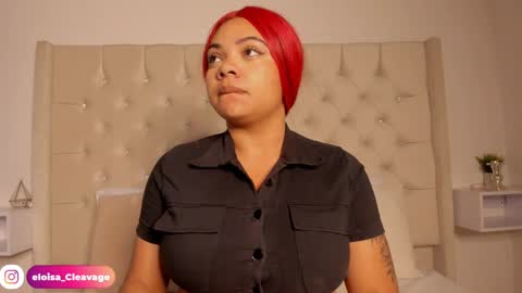 Snapshot of eloisa_cleavage_ chatting on January 2025 11:02:01 AM Maya online show from January 2025 11:02:01 AM