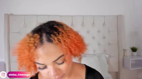 Snapshot of eloisa_cleavage_ chatting on February 2025 10:50:02 AM Maya online show from February 2025 10:50:02 AM