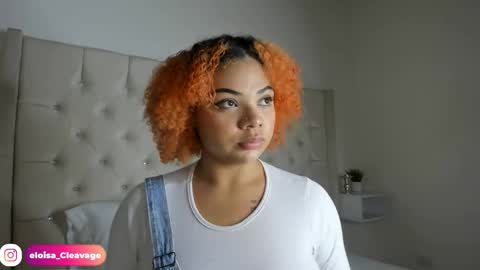 Snapshot of eloisa_cleavage_ chatting on February 2025 11:01:02 AM Maya online show from February 2025 11:01:02 AM